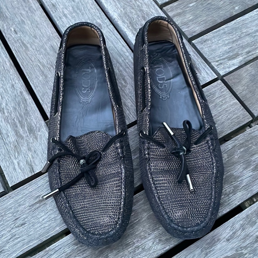 Like New Black Tod’s Women’s Loafers (39.5)